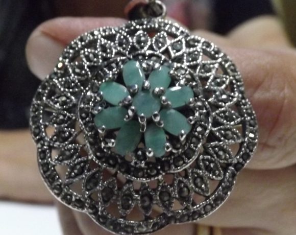 Ciondolo argento 925 Fiore di smeraldi e zirconi